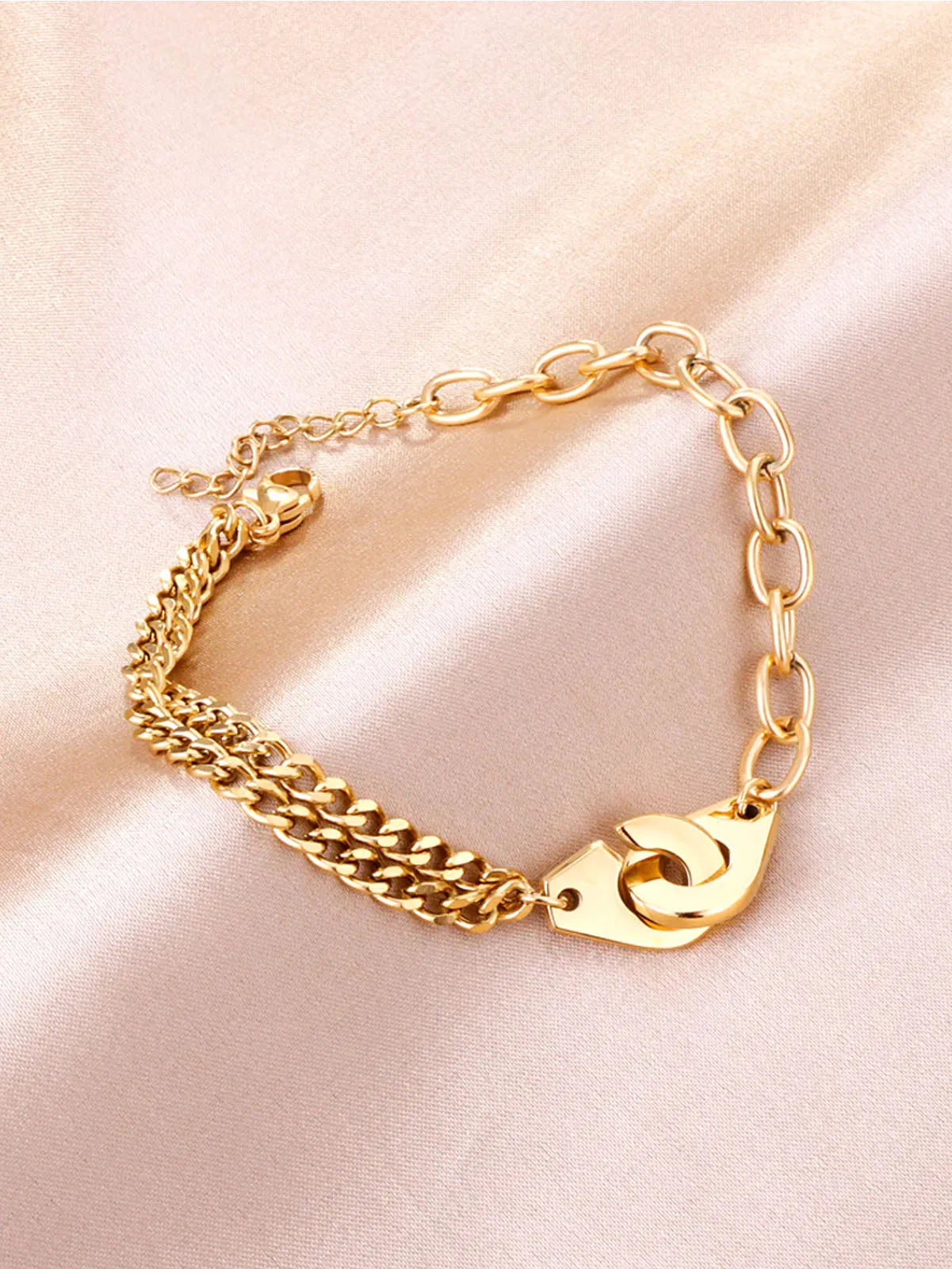 Cuff Charm Bracelet - FD ⚡