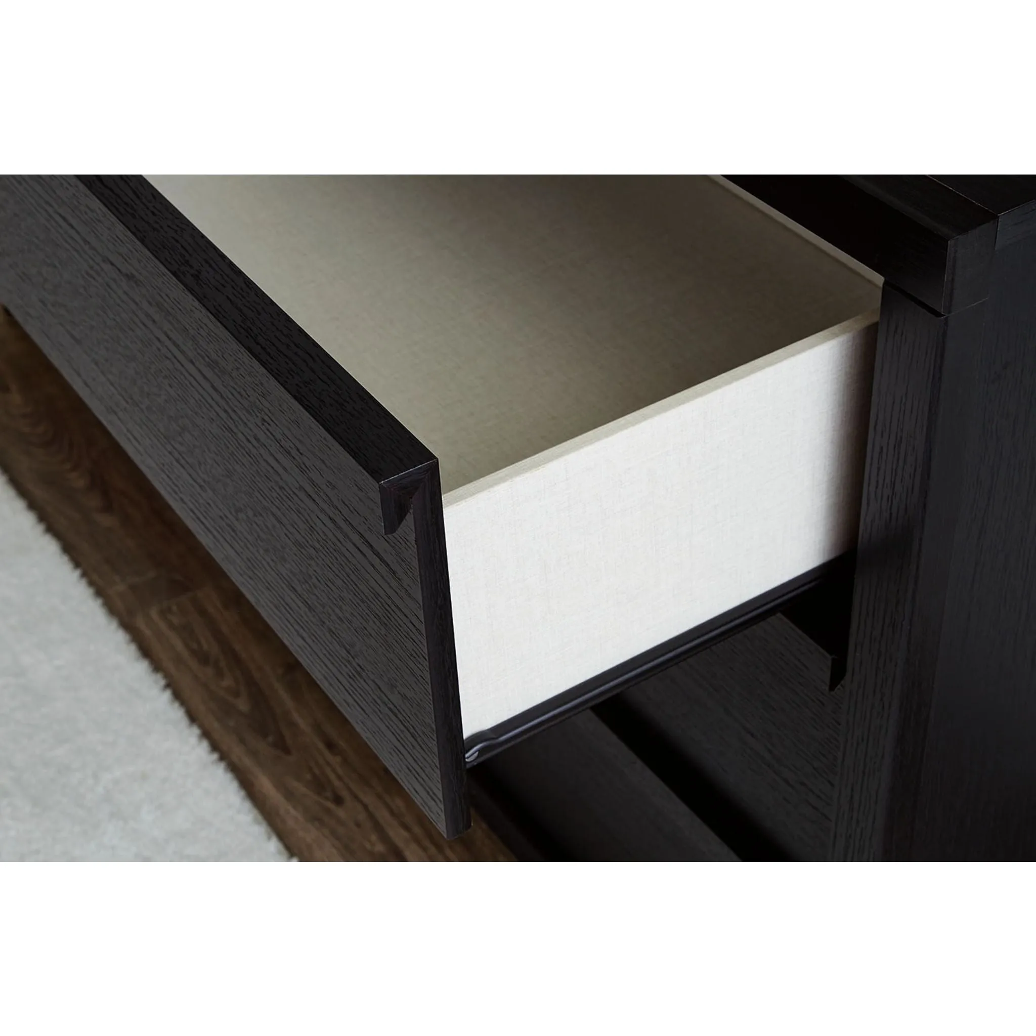 Danziar Chest - Black
