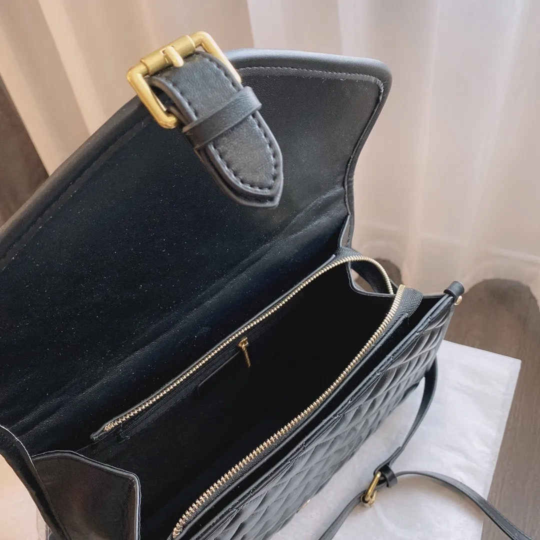 Designer bags by Chanel 068