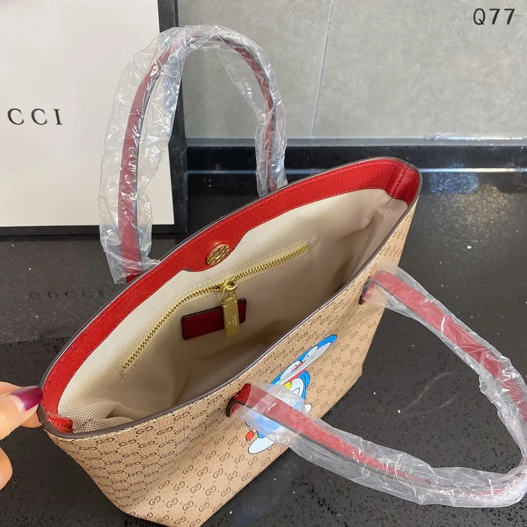 Designer Bags by Gucci 226