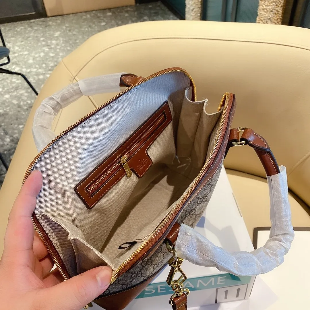Designer Bags by Gucci 284