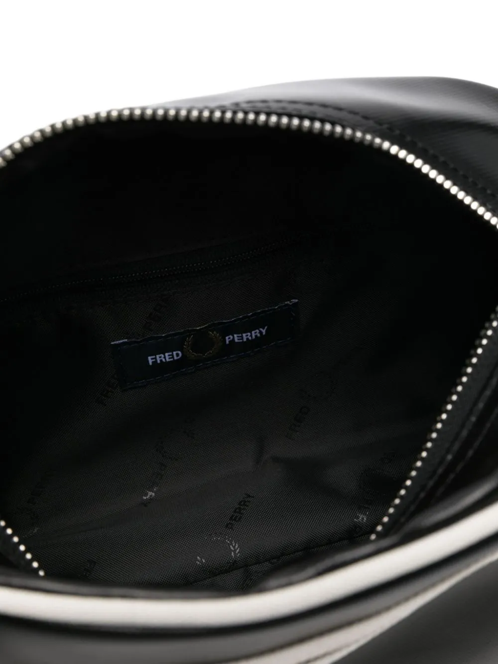 Laurel Wreath wash bag