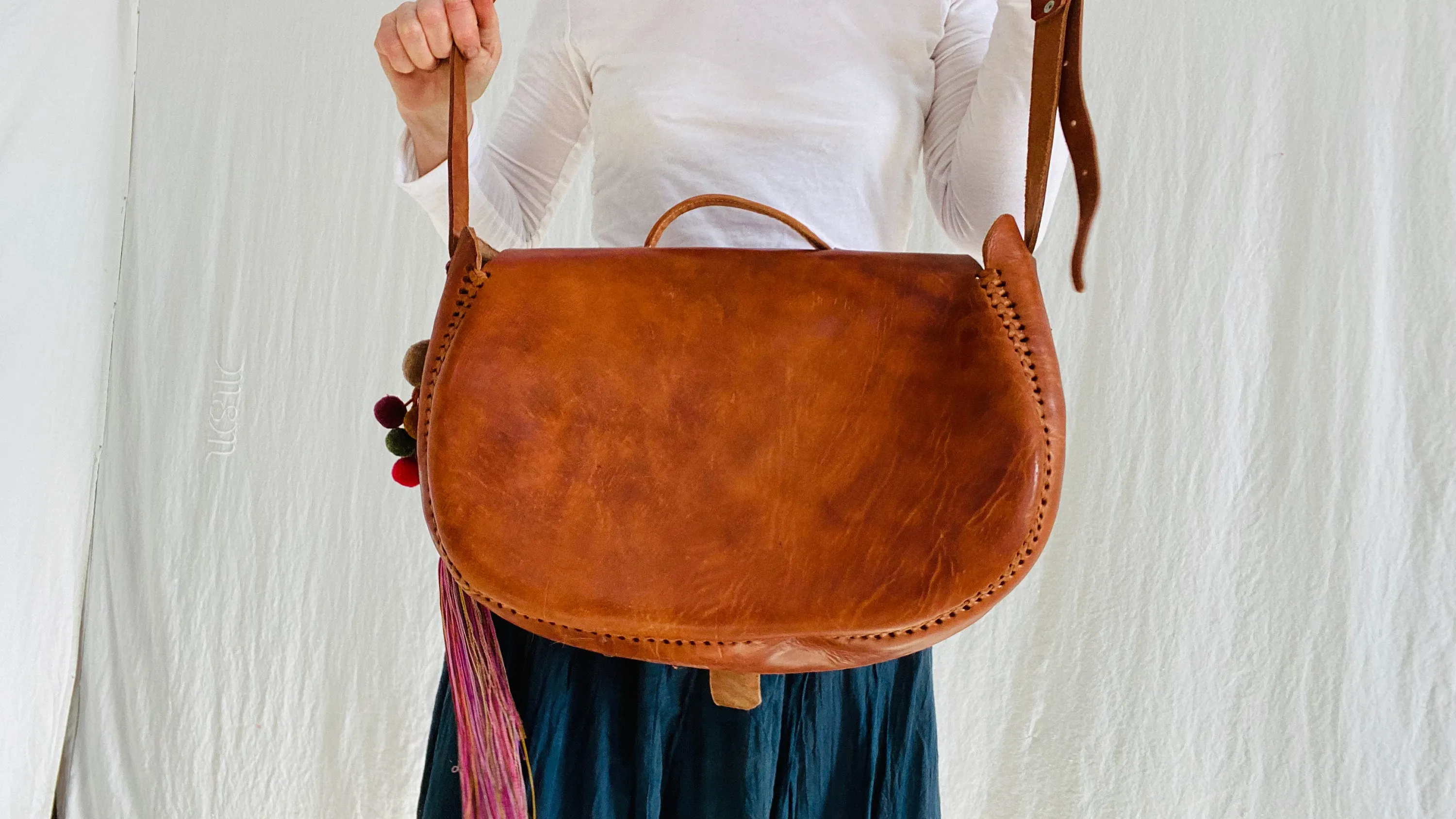 Leather Bag. Adjustable Strap. Zinacantan Tassels. 0200