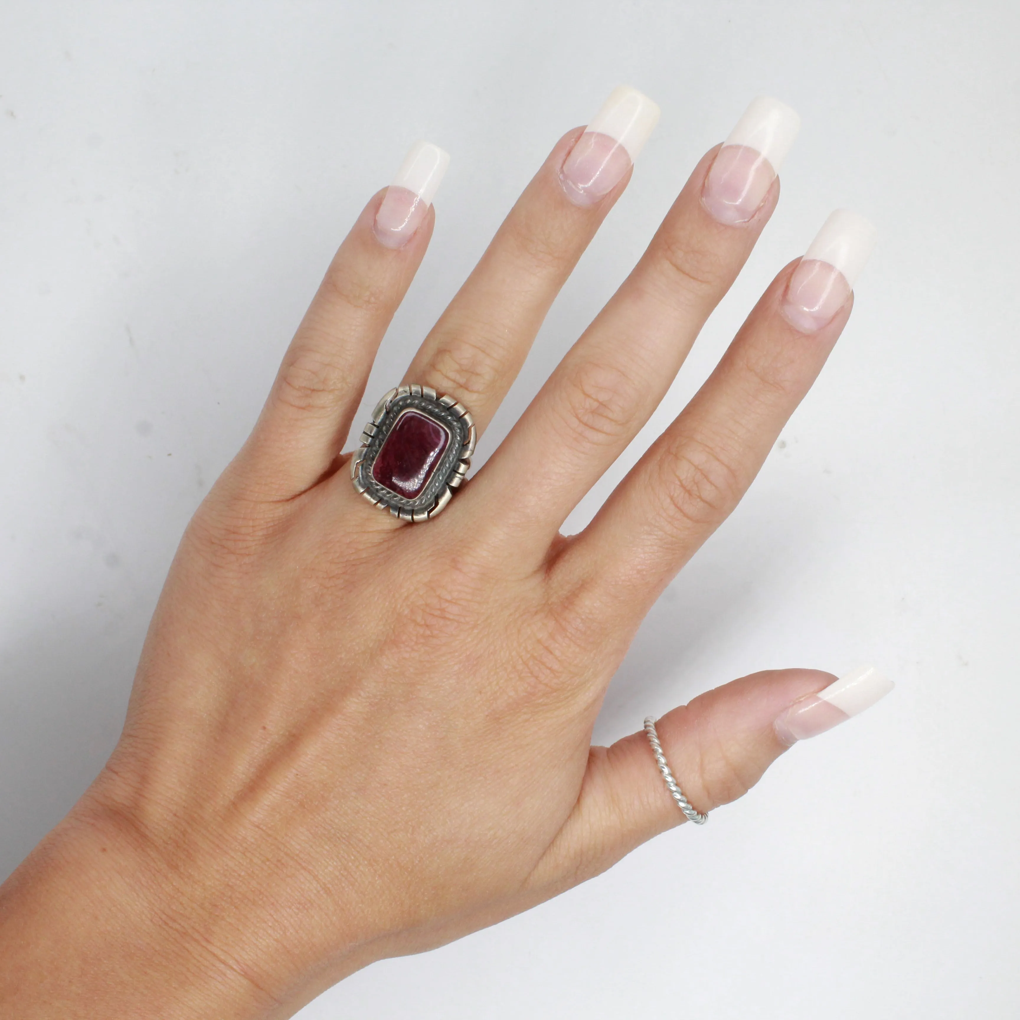 Purple Spiny Oyster Ring (6)